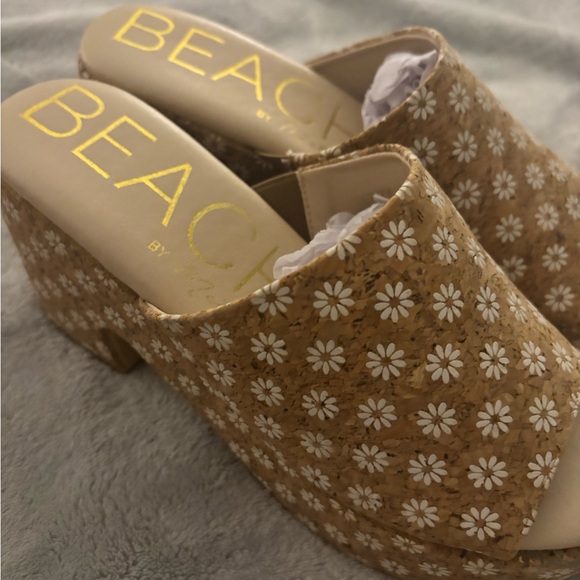 Beach by Matisse LIKE NEW - Picture 8 of 8